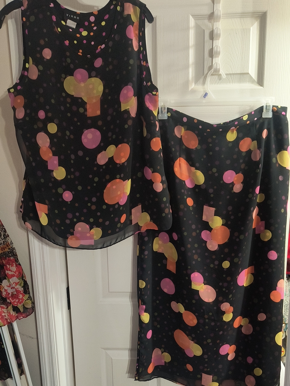 WOW VIRGO Black Multicolor Dot Print Skirt Set